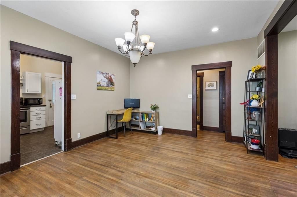 410 W 5th Avenue — photo 9