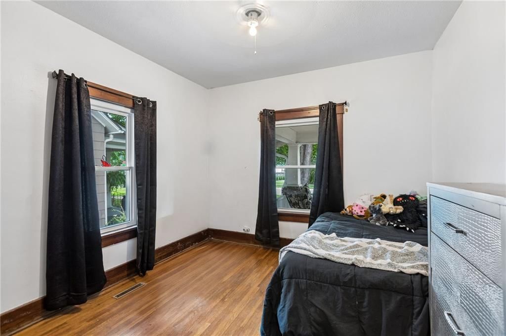 410 W 5th Avenue — photo 13