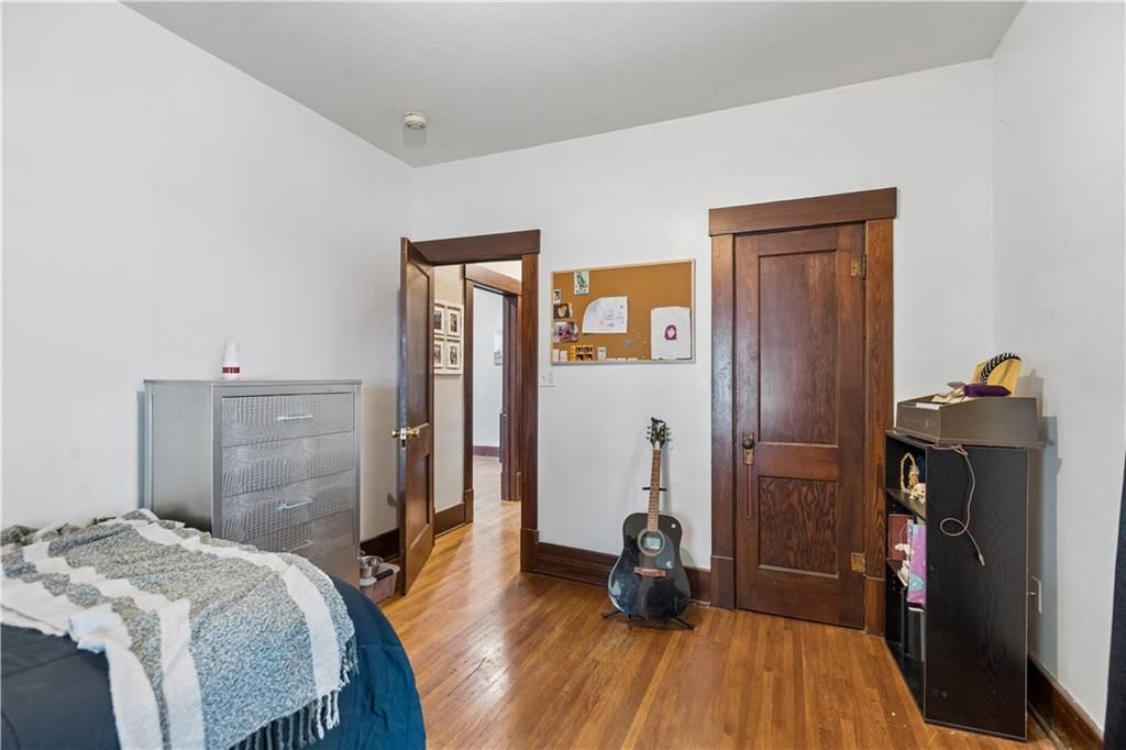 410 W 5th Avenue — photo 15