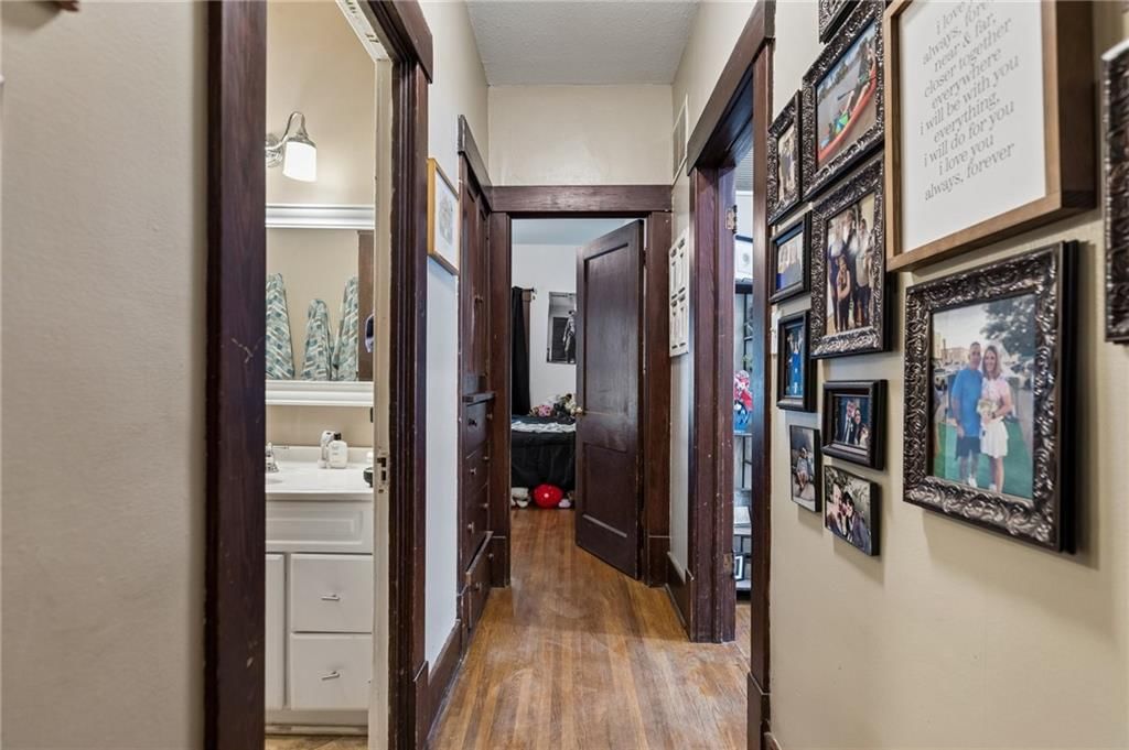 410 W 5th Avenue — photo 24