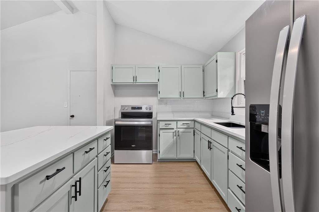 501 Park Avenue — photo 10