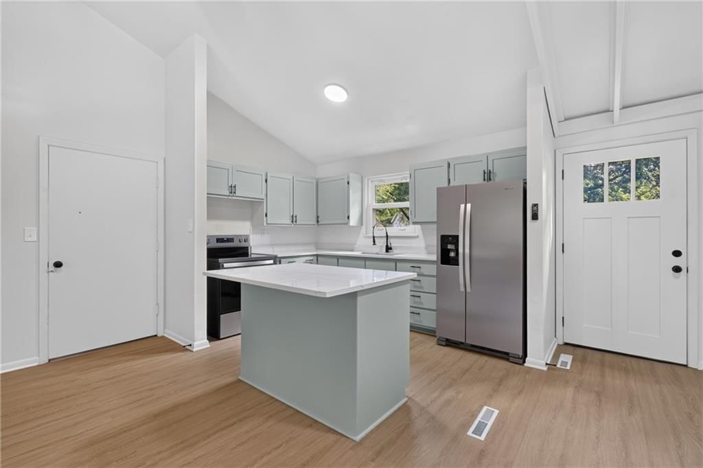 501 Park Avenue — photo 12