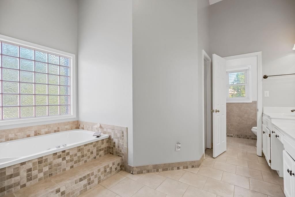 10308 NE 98th Terrace — photo 24