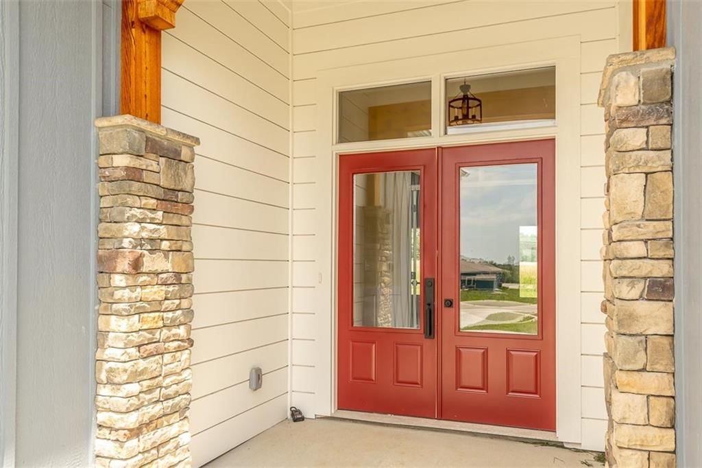 1018 Bluestem Circle — photo 3