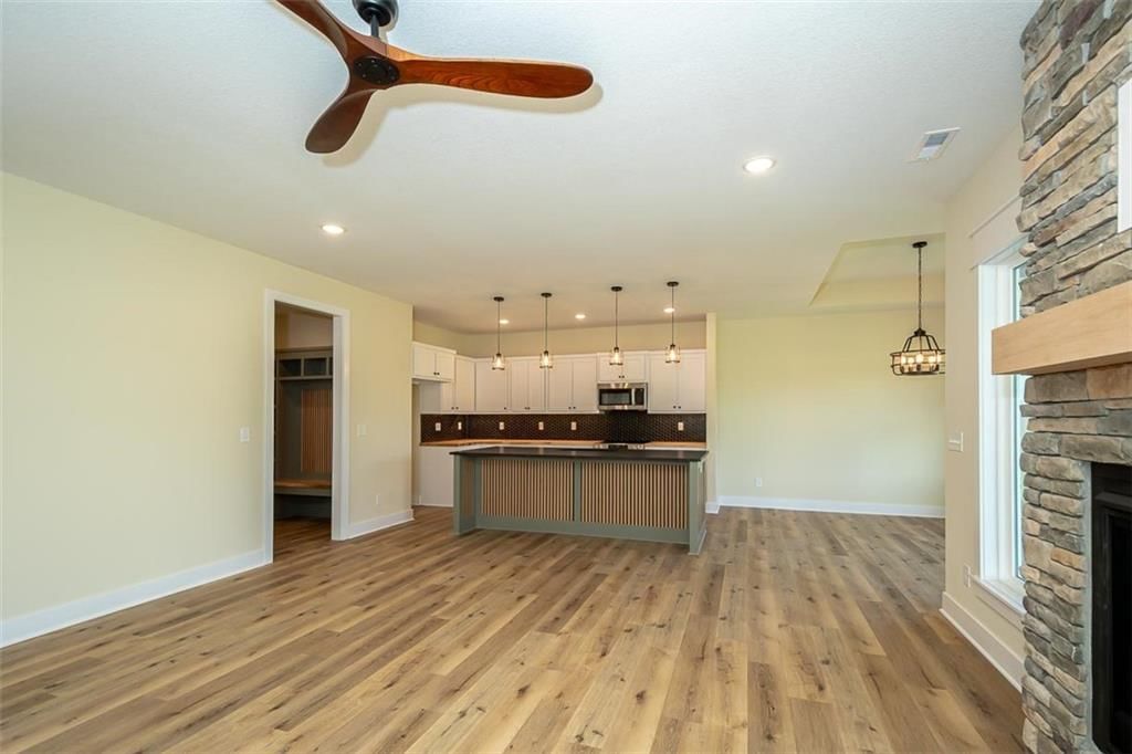1018 Bluestem Circle — photo 10