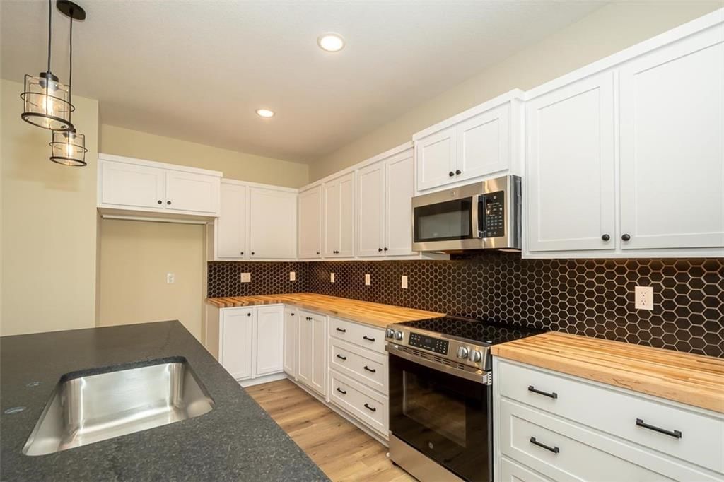1018 Bluestem Circle — photo 13