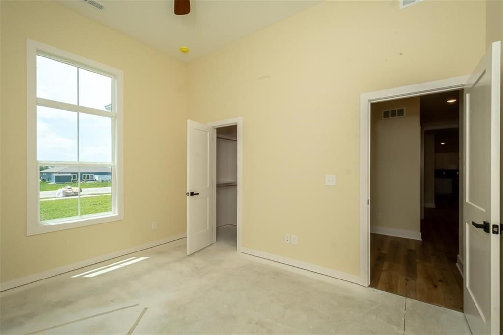 1018 Bluestem Circle — photo 30