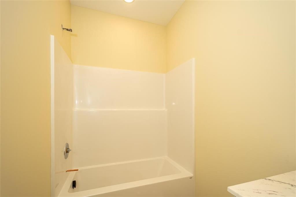 1018 Bluestem Circle — photo 32