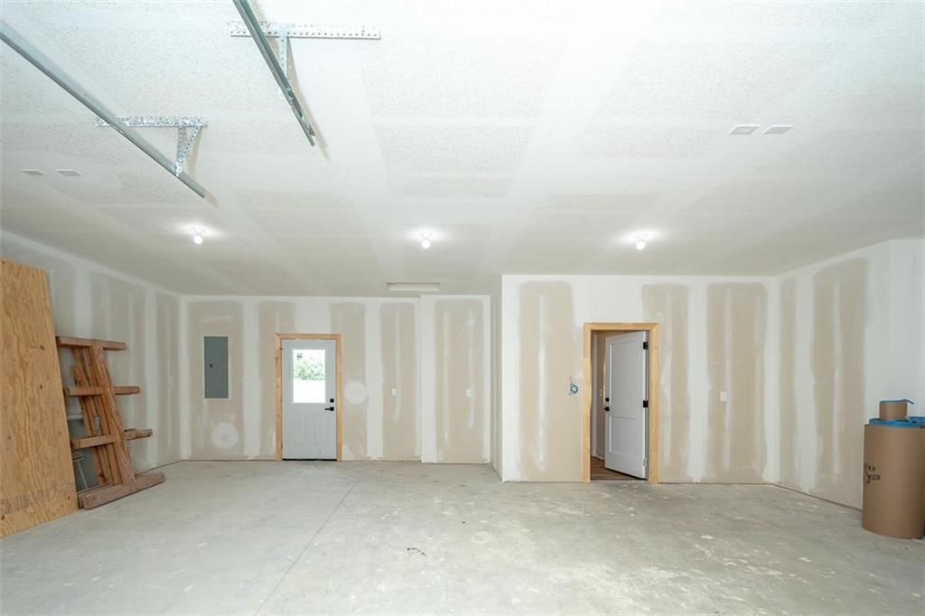 1018 Bluestem Circle — photo 37