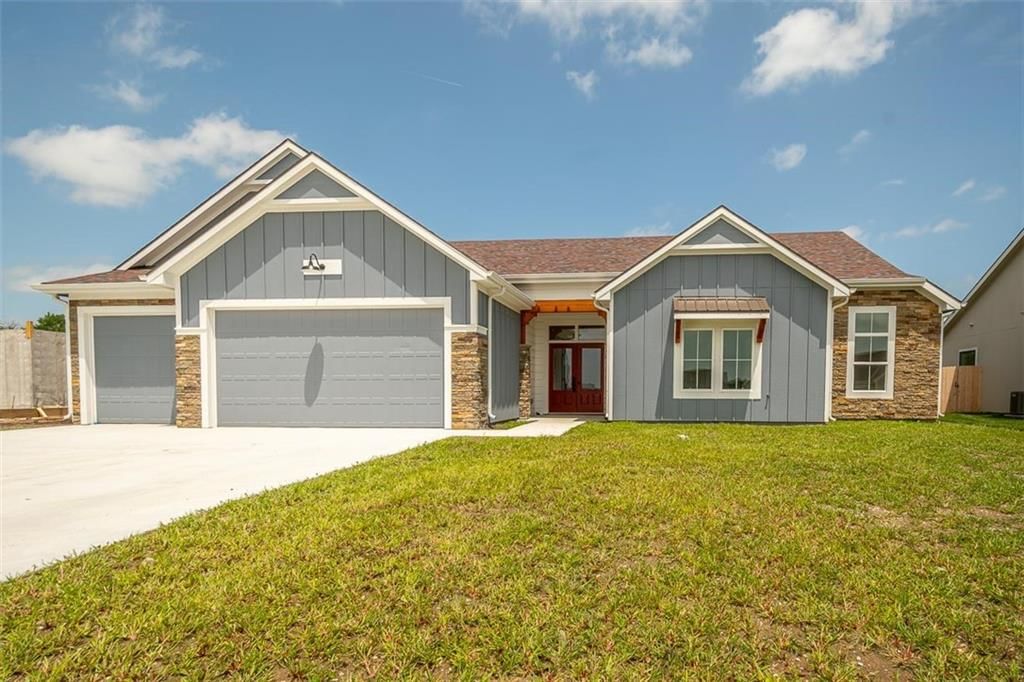 1018 Bluestem Circle — photo 43