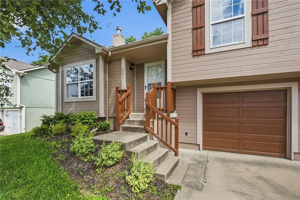 2521 NW Richard Street — photo 3