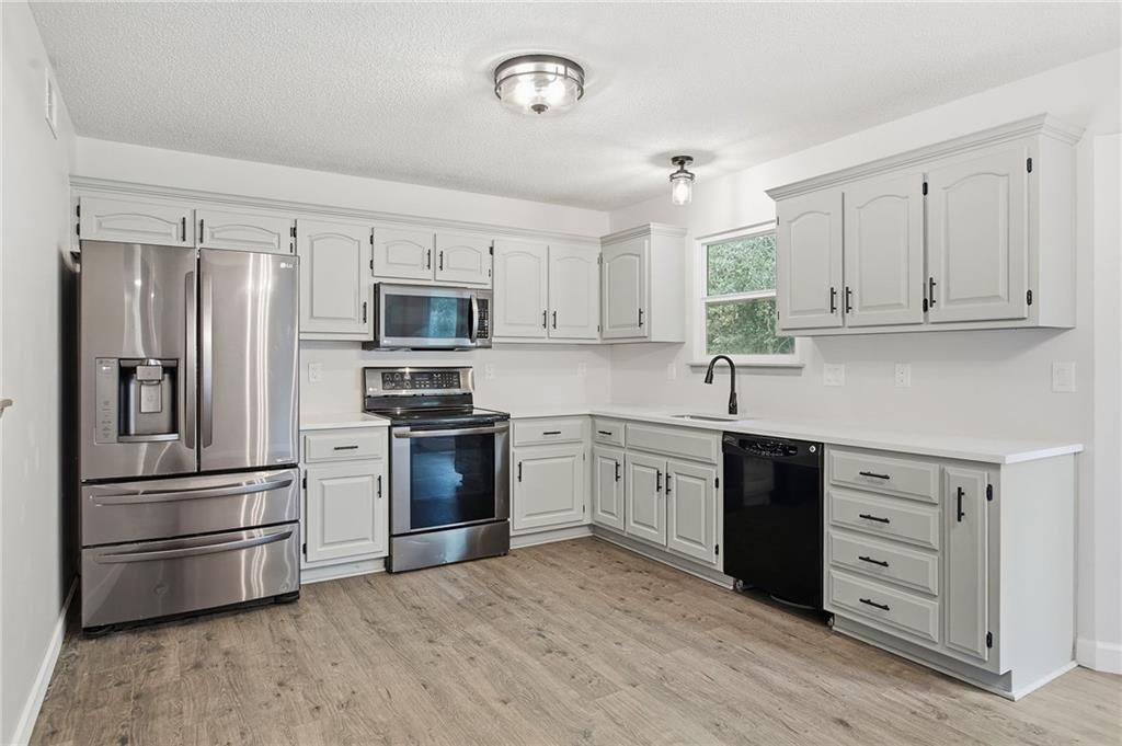 2521 NW Richard Street — photo 12
