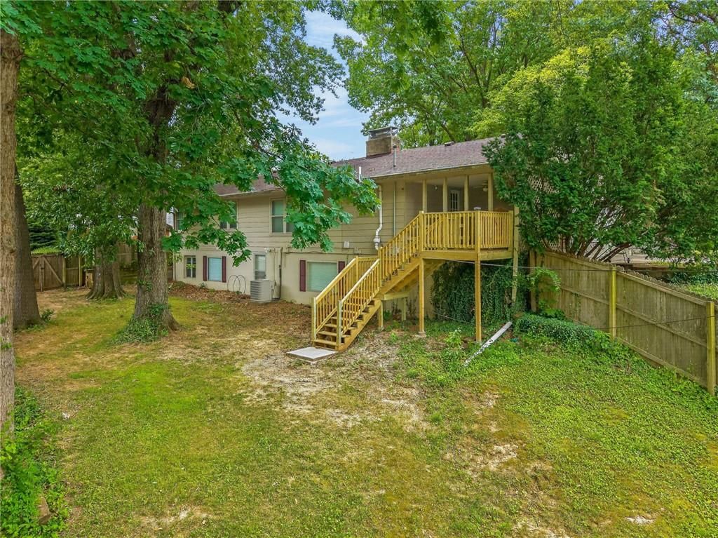 226 NW 43rd Street — photo 5