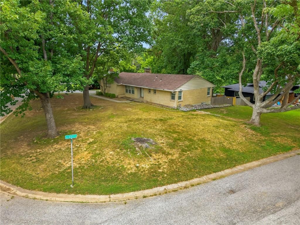 226 NW 43rd Street — photo 10
