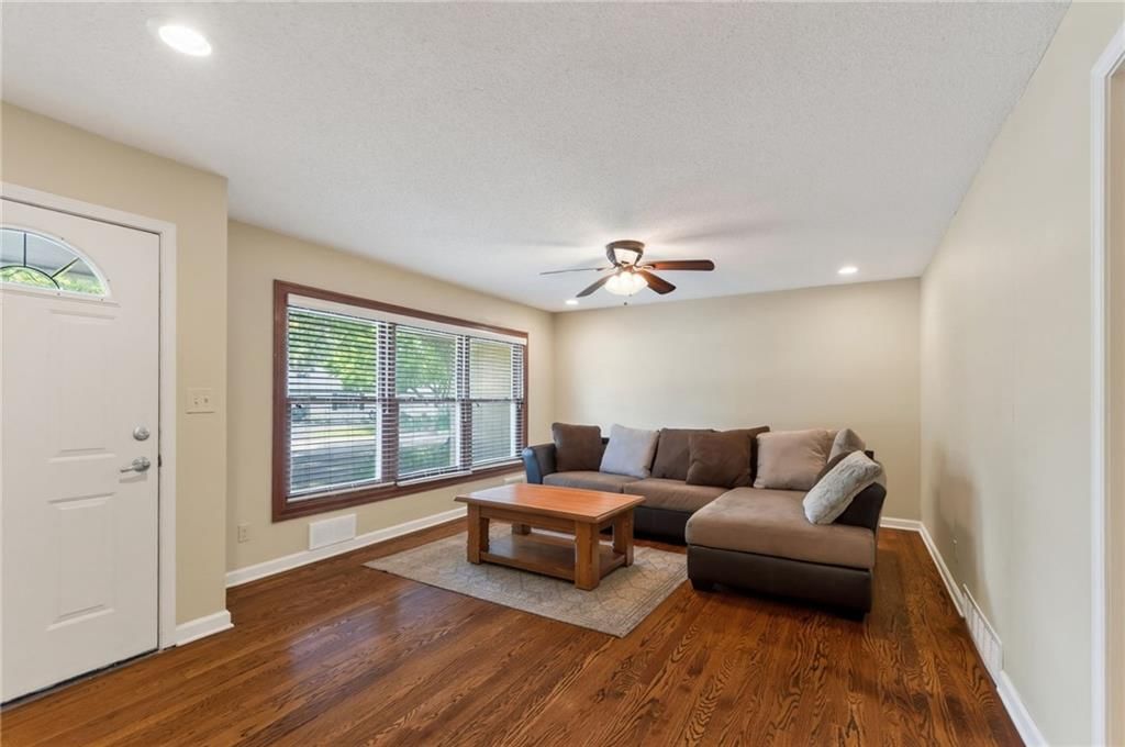 226 NW 43rd Street — photo 16