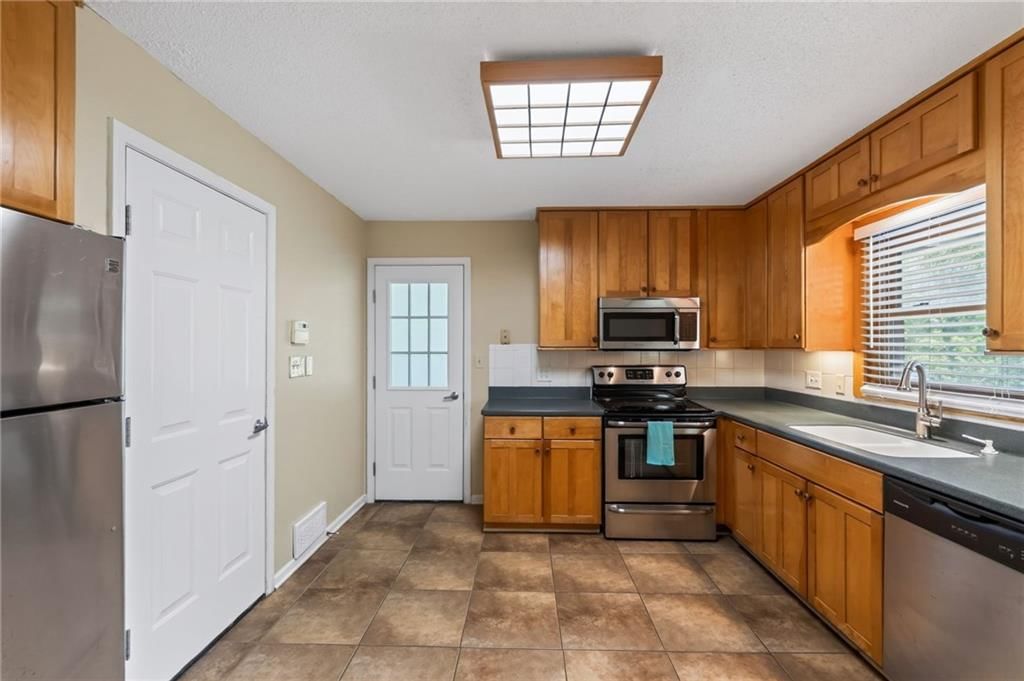 226 NW 43rd Street — photo 21