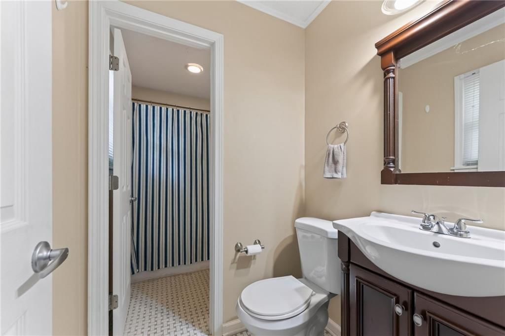 226 NW 43rd Street — photo 28