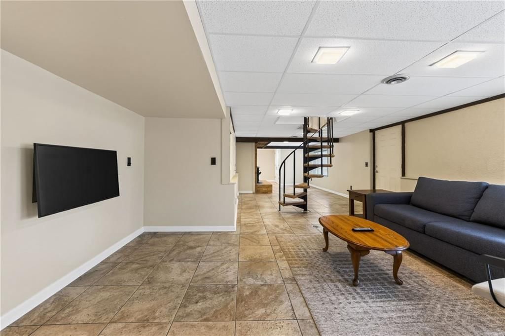 226 NW 43rd Street — photo 37