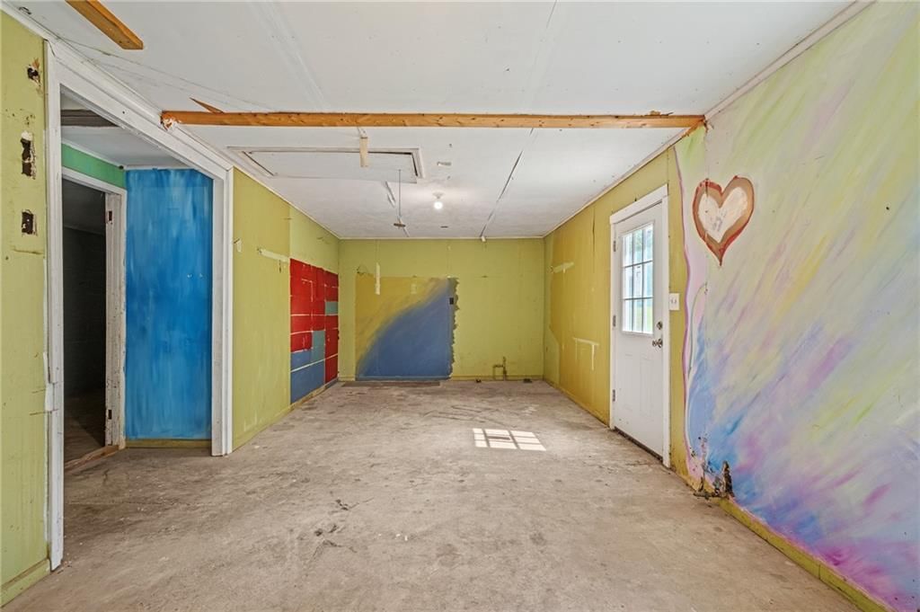 205 N Independence Street — photo 26