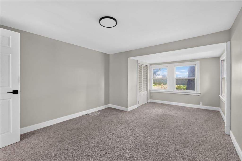 225 S Hardy Avenue — photo 10