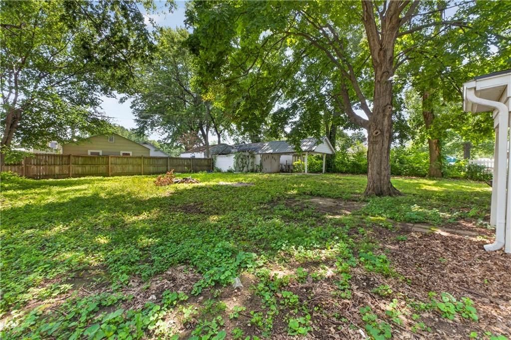 225 S Hardy Avenue — photo 15