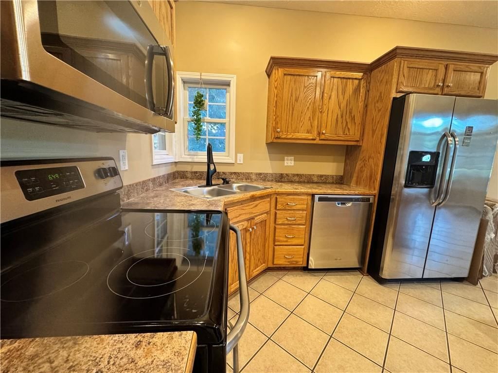 110 W Mill Street — photo 16