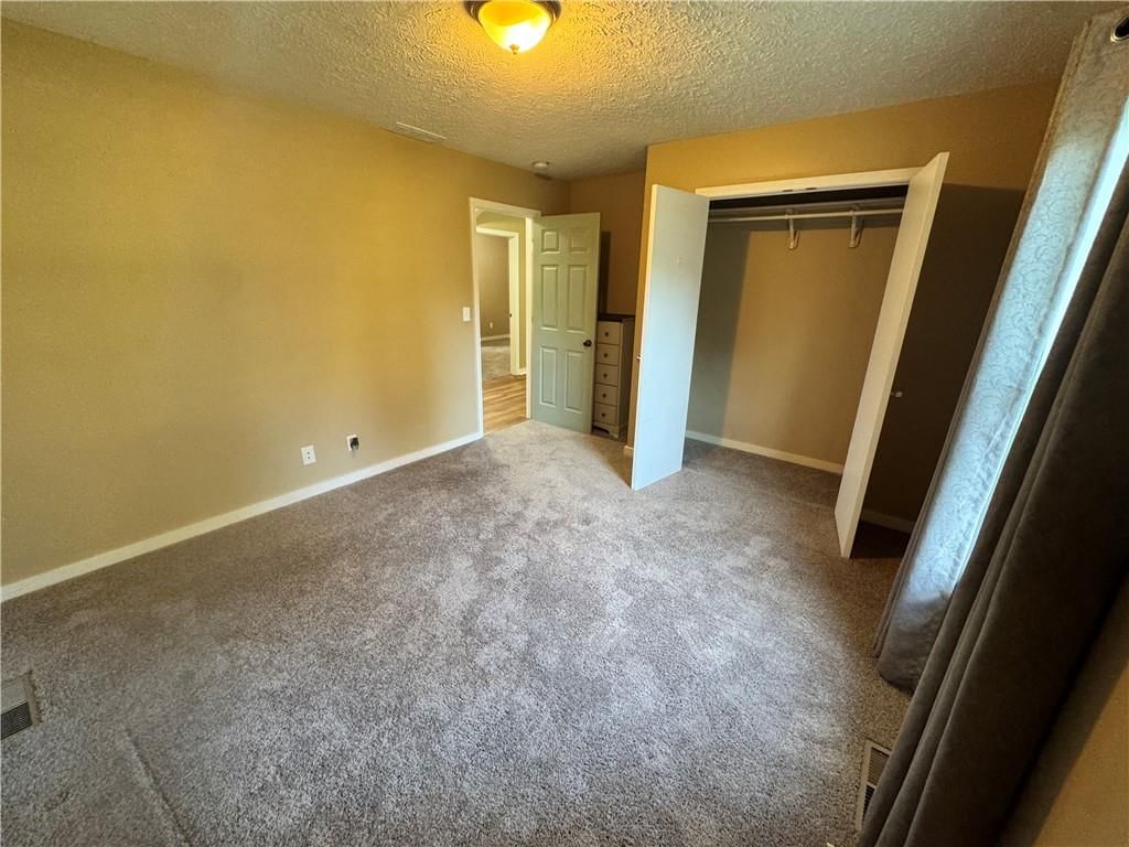 110 W Mill Street — photo 21