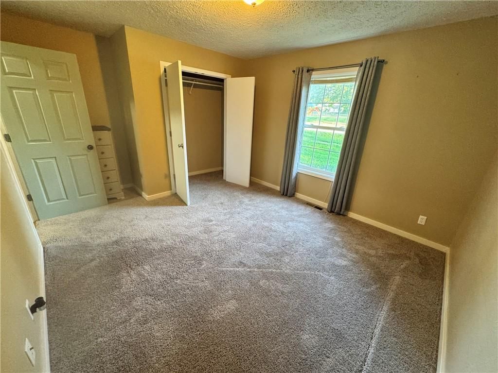 110 W Mill Street — photo 22