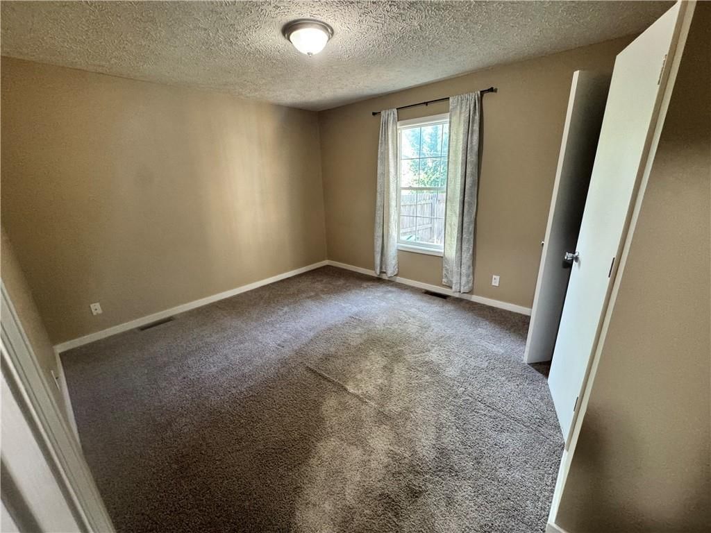 110 W Mill Street — photo 25