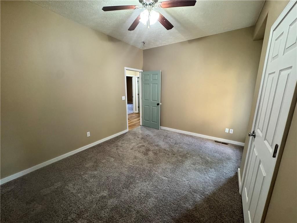 110 W Mill Street — photo 26