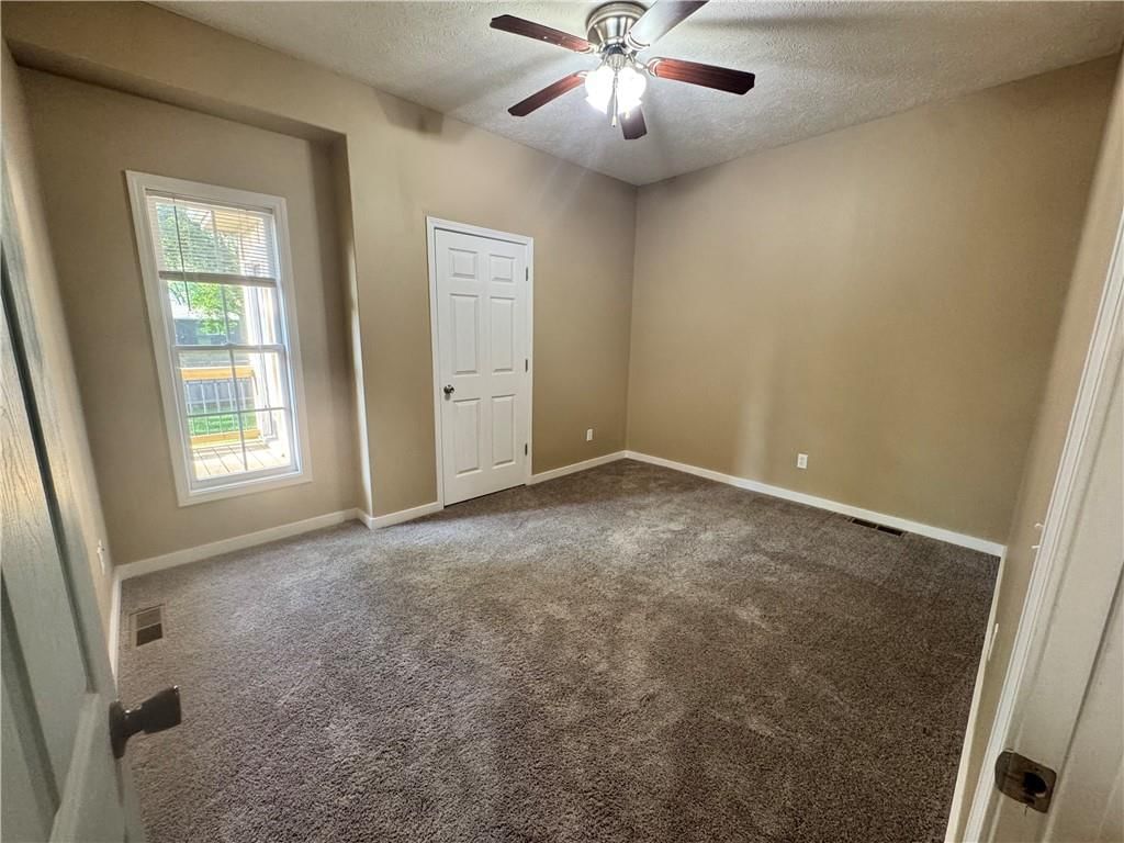110 W Mill Street — photo 28