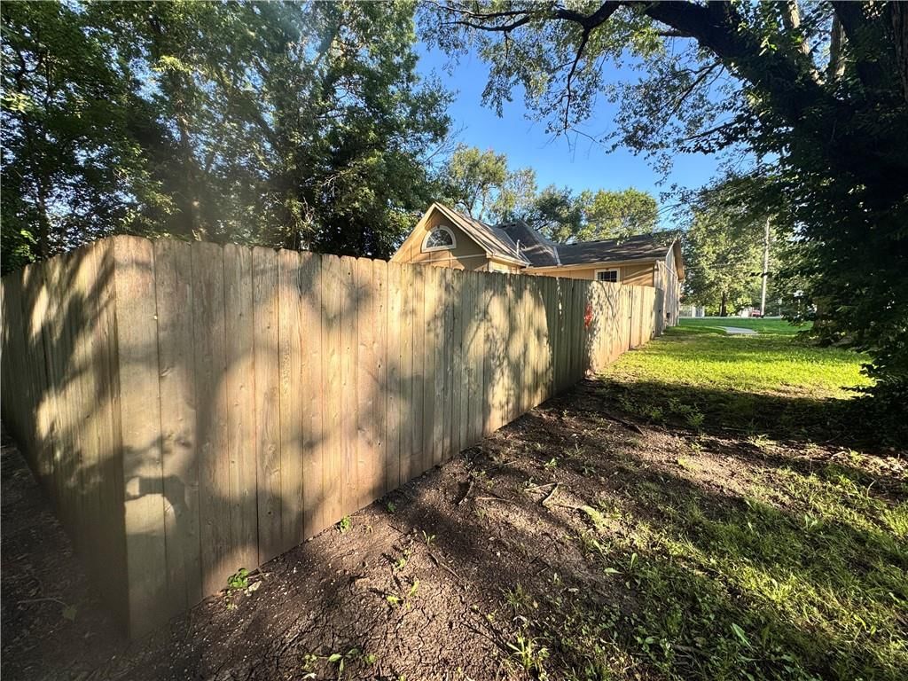 110 W Mill Street — photo 37