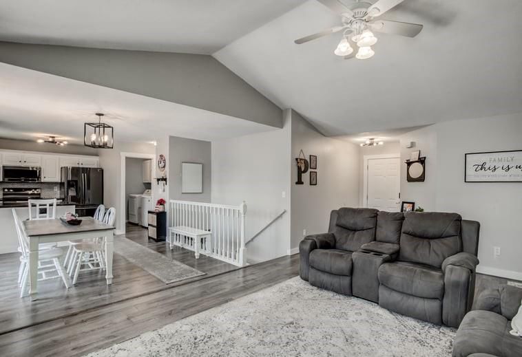 1320 Pin Oak Circle — photo 5