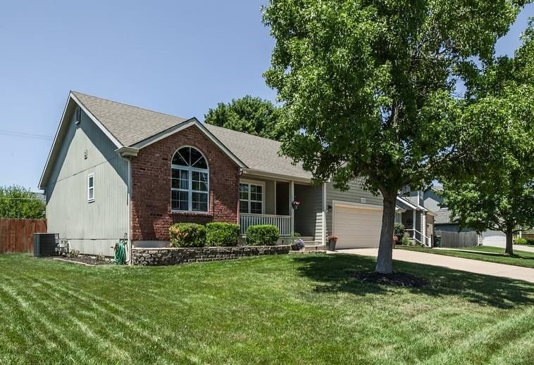1320 Pin Oak Circle — photo 30