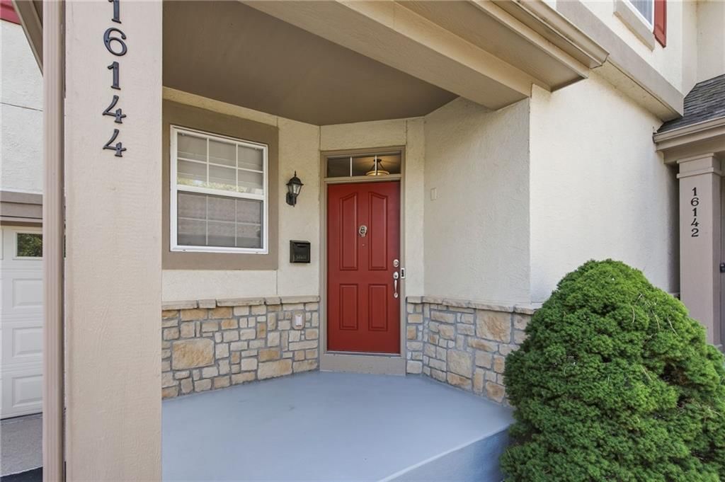 16144 Linden Street — photo 3