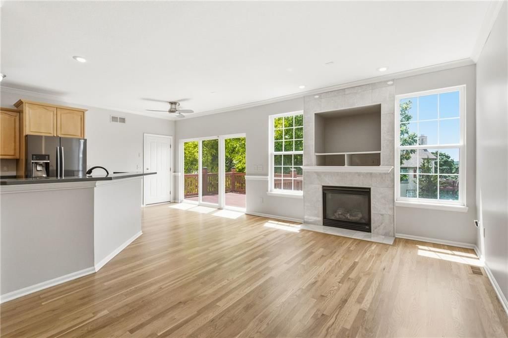 16144 Linden Street — photo 10