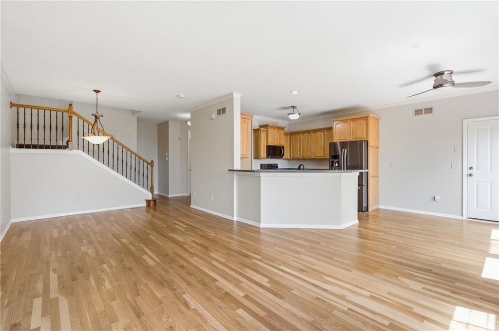 16144 Linden Street — photo 11