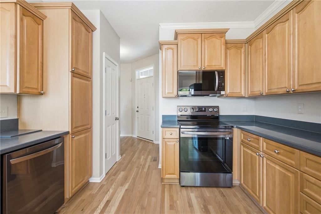 16144 Linden Street — photo 15
