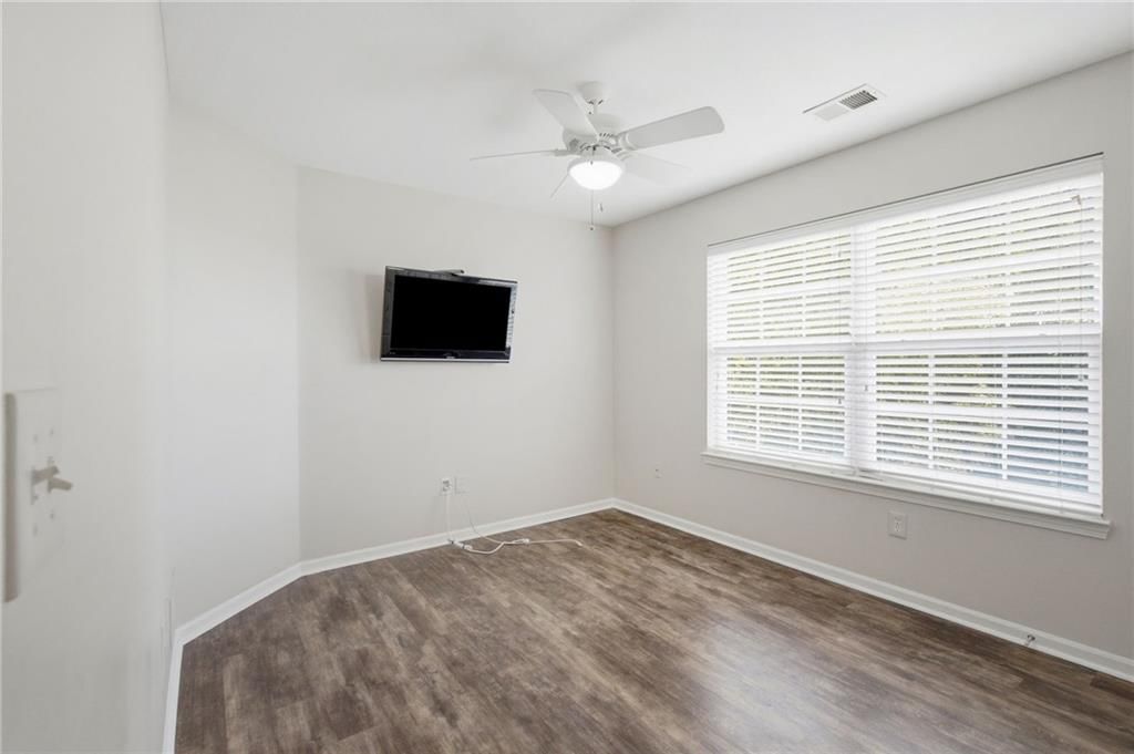 16144 Linden Street — photo 24