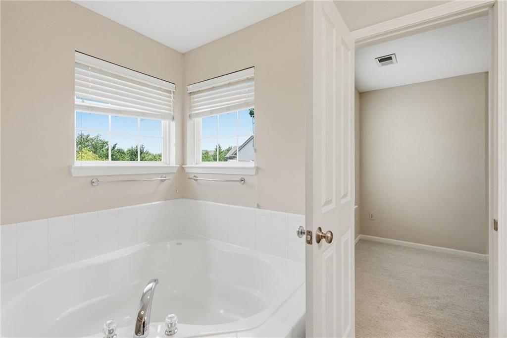 16144 Linden Street — photo 32