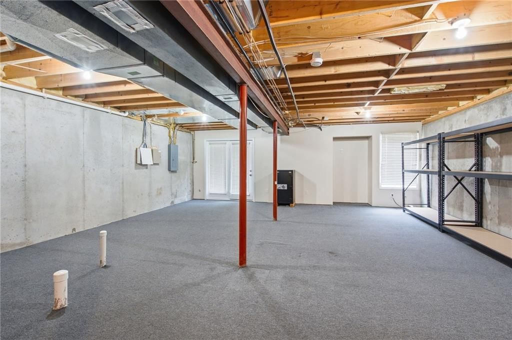 16144 Linden Street — photo 34
