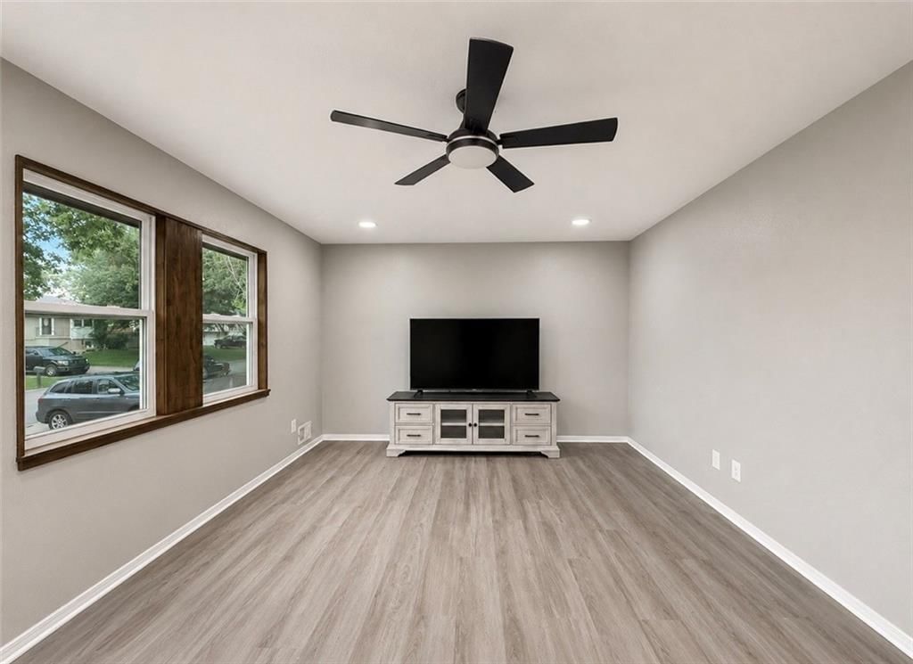 2106 S Owings Street — photo 3
