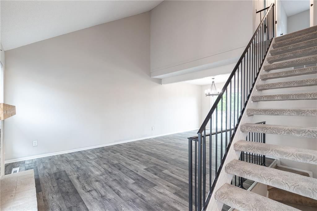 5722 N London Avenue — photo 4