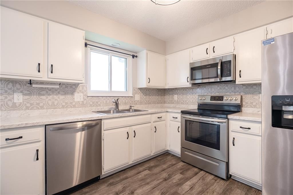 5722 N London Avenue — photo 12