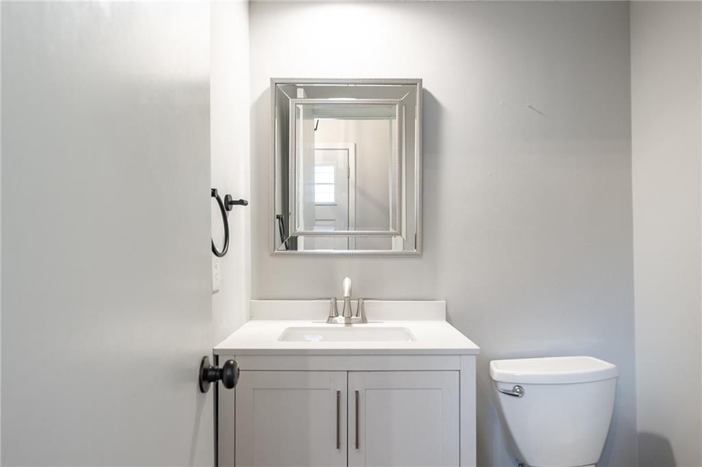 5722 N London Avenue — photo 14