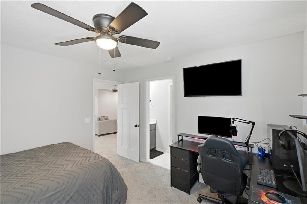921 Foxglove Lane — photo 33
