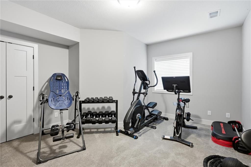 921 Foxglove Lane — photo 36