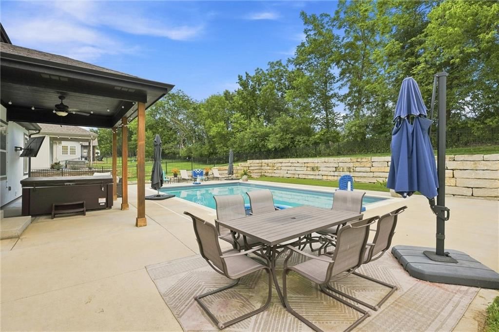 921 Foxglove Lane — photo 47