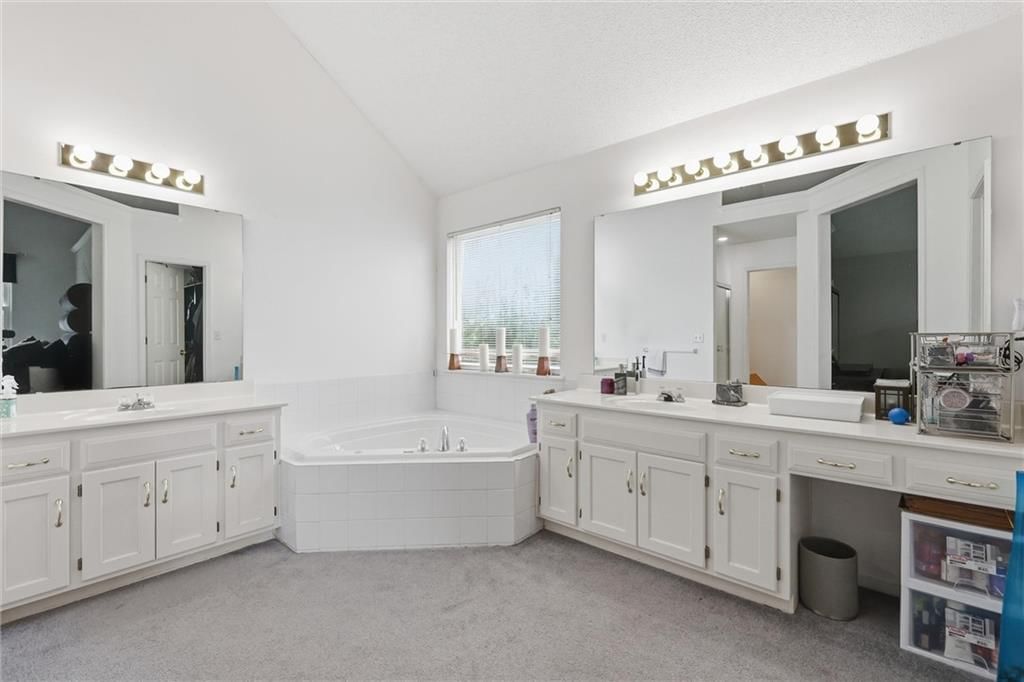 5313 NE Holiday Drive — photo 25