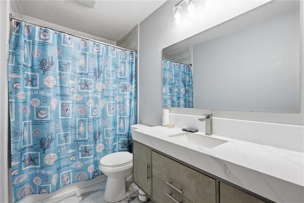 5313 NE Holiday Drive — photo 27